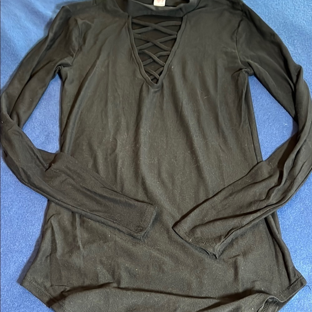 Black Long Sleeve Crisscross Top